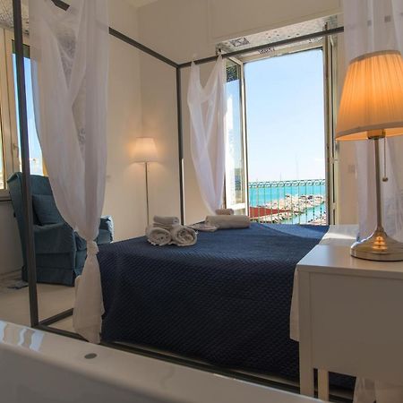 Relais Mareluna - Luxury Apartments Salerno Exteriér fotografie